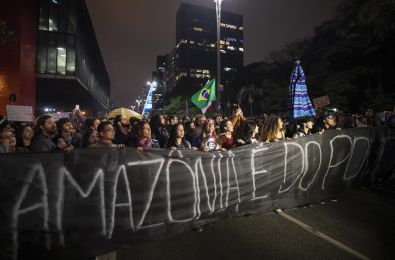 PEOPLE7_BrazilProtesters